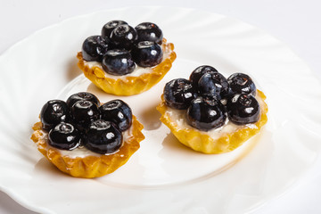 Tartlet with berries and fruits