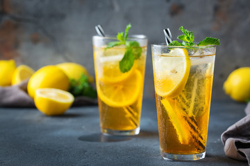 Lemon mint iced tea cocktail refreshing drink for summer days