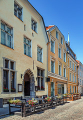 Fototapeta na wymiar Street in Tallinn, Estonia