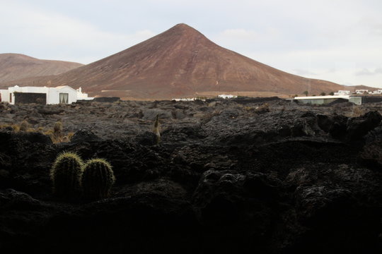 Timanfaya a trav&eacute;s del espejo