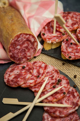 Tapa de salami español 