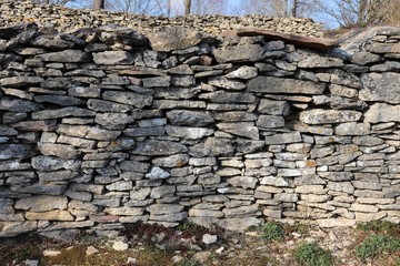 MUR EN PIERRE - ANCIEN MUR EN PIERRES