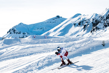 Fototapeta na wymiar Inferno Ski Racer in front of the Schilthorn