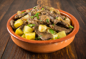 Hígado encebollado