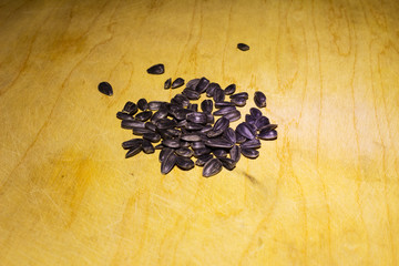 Sunflower seeds, or seven seeds.