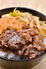 すき焼き丼