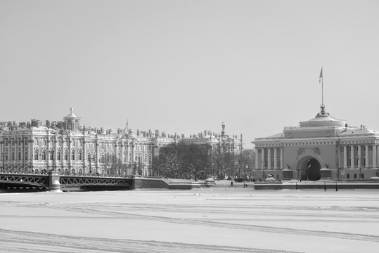 Admiralty Embankment Of Neva River At Winter.