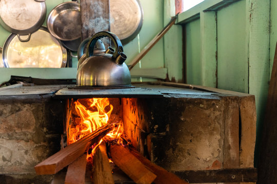 Beautiful rustic fire wood cocine 