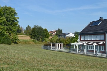 Fototapeta premium Sommer, außerhalb der Stadt