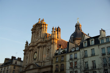 Fototapeta na wymiar Façade de l'église Saint-Paul