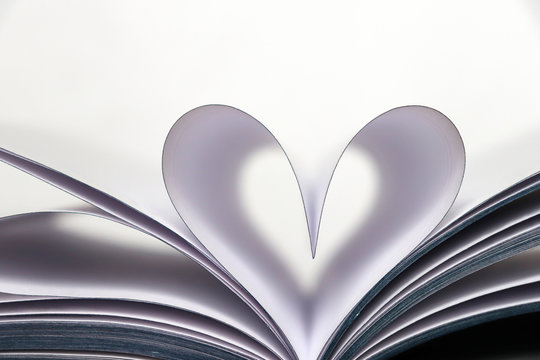 64,122 BEST Heart Reading IMAGES, STOCK PHOTOS & VECTORS | Adobe Stock