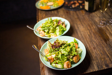 salad with shrimps