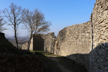 REMPARTS SAINT HIPPOLYTE - VILLAGE MEDIEVAL DE CREMIEU - DAUPHINE - ISERE - FRANCE