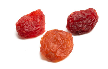 red raisins isolated