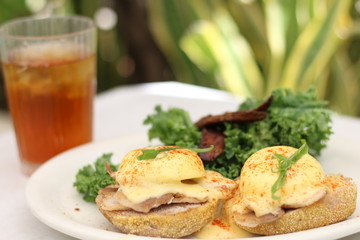 エッグベネディクト