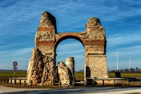 Heidentor bei Carnuntum, &Ouml;sterreich