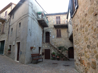 Fototapeta na wymiar Medieval alley of Allerona (Umbria), one of the most beautiful villages in Italy. 