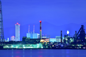 Obraz na płótnie Canvas 北九州工業地帯のプラント夜景