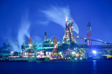 北九州工業地帯のプラント夜景
