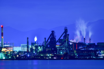 Obraz premium 北九州工業地帯のプラント夜景