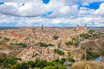 Fototapeta na wymiar Toledo, Spain old town city skyline