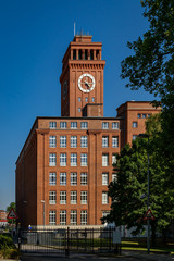 Denkmalgeschützte Industriearchitektur in Berlin-Siemensstadt: der Turm des ehemaligen Wernerwerks...