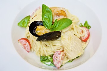 spaghetti with seafood and herbs
