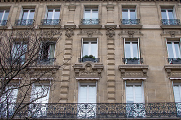 Obraz premium Paris in winter building facades