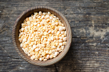 Bowl of yellow dry split peas