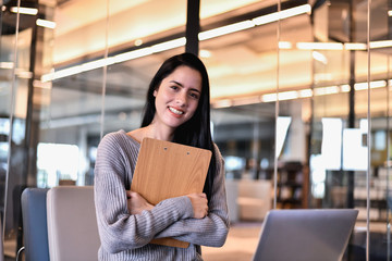 Business Concept. Beautiful businessmen are working in the office. Beautiful businesswomen dressed in casual wear to work on holidays.