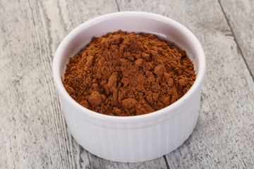 Cocoa powder in the bowl