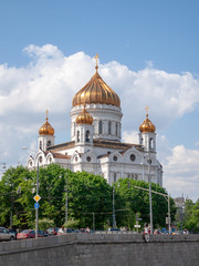 Fototapeta na wymiar Cathedral of christ the savior in Moscow