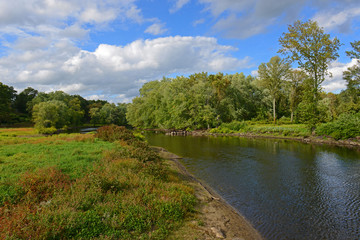 Fototapeta na wymiar Concord River in Minute Man National Historical Park, Concord, Massachusetts, USA.