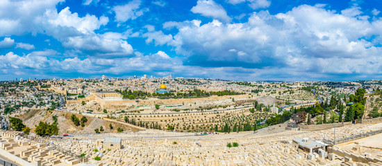 Fototapeta premium Jerusalem viewed from the mount of olives, Israel