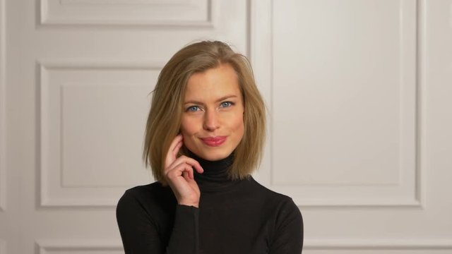 Model with her steve jobs pose