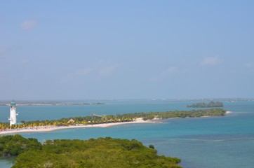 Fototapeta na wymiar island resort in Belize