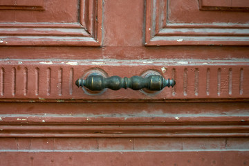 Porte et poignée ancienne .