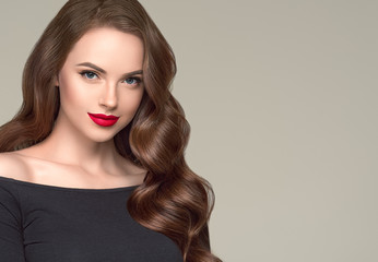 Beautiful hair woman long brunette hairsstyle healthy skin