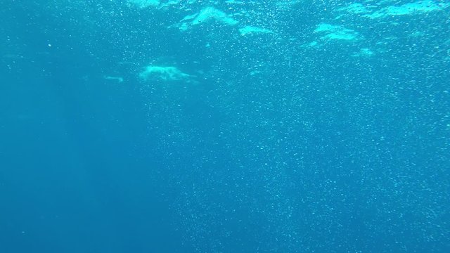 Air bubbles underwater 