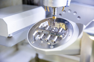 the cutter and the workpiece of titanium in the manufacturing process of the implants © Александр Ивасенко