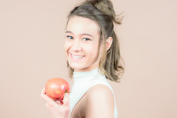 girl with an apple