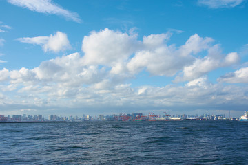 Fototapeta premium 城南島から東京を望む