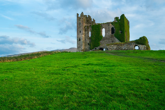 Ballycarbery Castle, Caherciveen, Ring of Kerry, County Kerry, Ireland, Europe