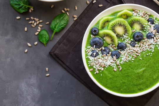 Breakfast Green Smoothie Bowl