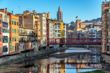 Fototapeta na wymiar Downtown Girona, Spain