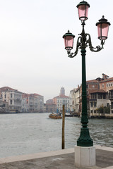 Naklejka premium Street lamppost by Venice canal