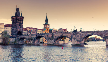 Obraz na płótnie Canvas Stunning image of Charles bridge in Prague.