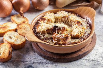 Delicious onion soup with croutons and cheese