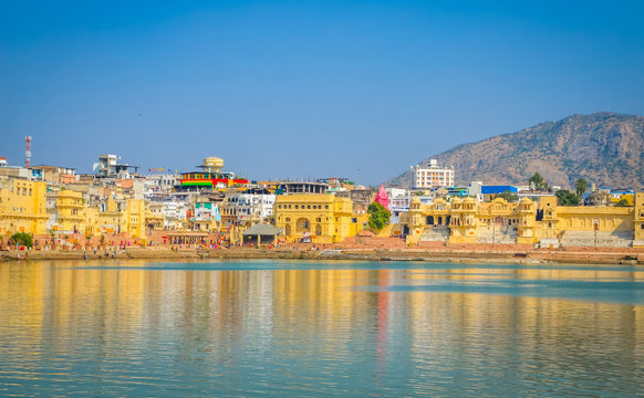 Panoramic view on Holy Lake and city Pushkar, Rajasthan, India.