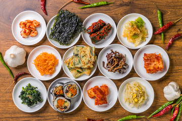 代表的な韓国の料理　typical Korean foods